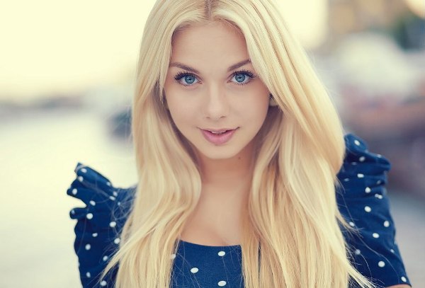 Cute Russian Blonde Telegraph