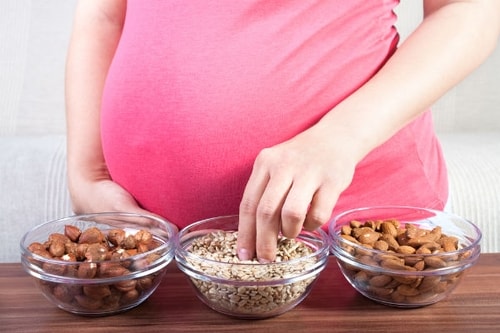 6141 1 تغذية الحامل في الشهر الاول - النظام الغذائي المناسب للحامل في الشهر الاول الحان محظوظة