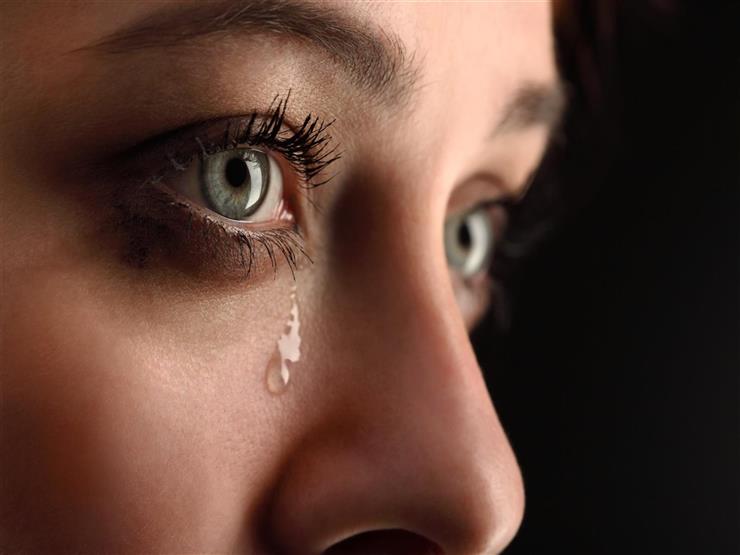 ما سبب دموع العين بدون سبب , سقوط الدموع من العين باستمرار - كيوت